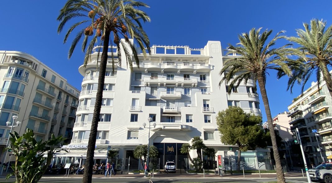 Le Forum - Icone Art Déco sur la Promenade des Anglais